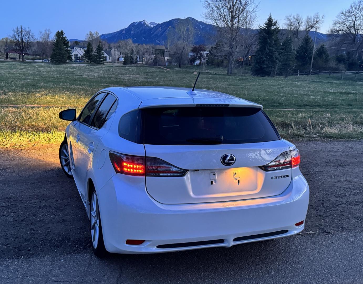 2012 White /Black Lexus CT 200h PREMIUM (JTHKD5BH2C2) with an 1.8L I4 F DOHC 16V engine, Automatic transmission, located at 2510 47th St. Suite 200, Boulder, CO, 80301, (303) 641-0333, 40.026196, -105.243217 - 2012 Lexus CT200H This Beautiful 40 MPG, CT200 Hybrid was acquired by Boulder Motors, February 22, 2023. A full Premium Synthetic Oil Service and Multi-Point Inspection were performed by Stevinson Lexus in Frederick. It is Finished in Lexus Starfire Pearl. It is Finished in Lexus Starfire Pearl. - Photo#1